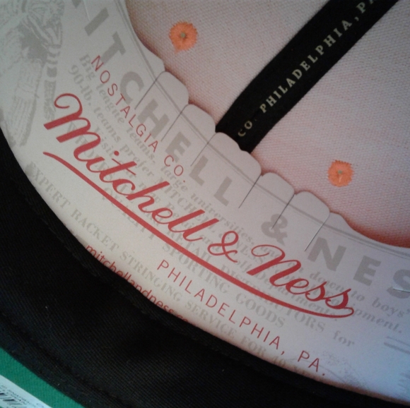 NWT Vintage Hockey Philadelphia Flyers Snapback Hat Cap Mitchell & Ness NHL - Picture 6 of 6